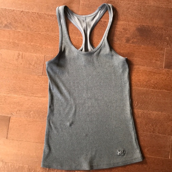 🌸 Under armour tank top 2/20$ - Picture 1 of 2